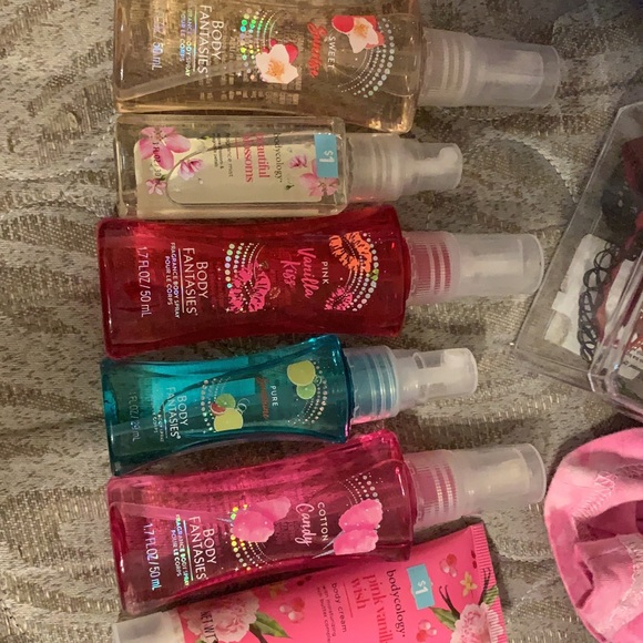 Random stuff - Picture 1 of 6